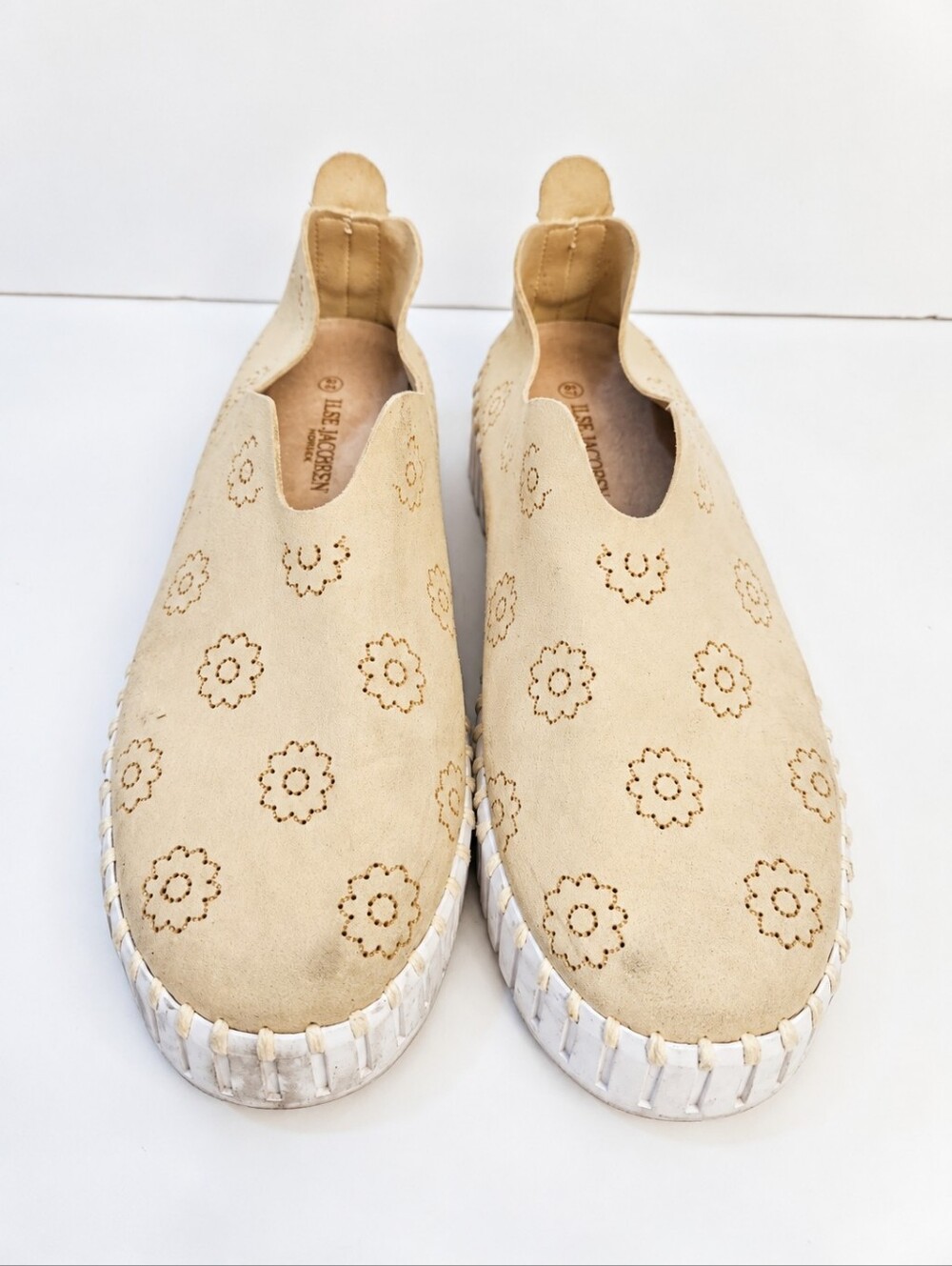 Ilse Jaconsen Tulip Sneakers Size 40 US 9.5-10 Slip On Floral Cut Out Shoes